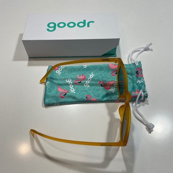 Goodr Freshly Bakes Man Buns Sunglasses - Picture 2 of 4